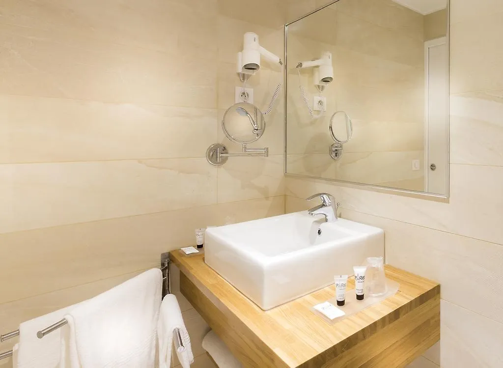 Hotel International Париж 3*,  Франция
